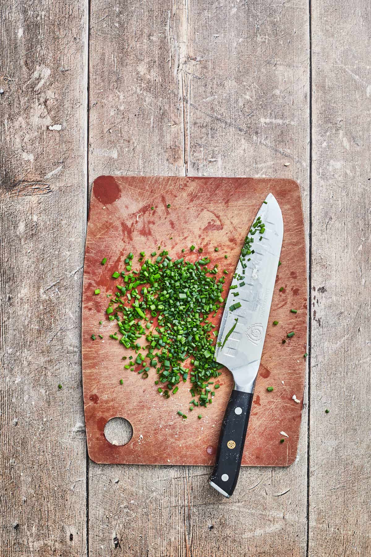 chives chopped on a cutting board