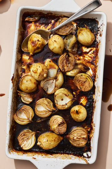 dish of roasted onions with balsamic glaze